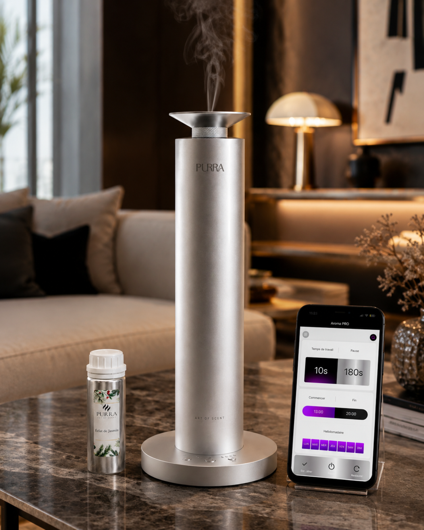 Diffuseur de parfum PURRA dans un salon, alternative haut de gamme à la bougie parfumée